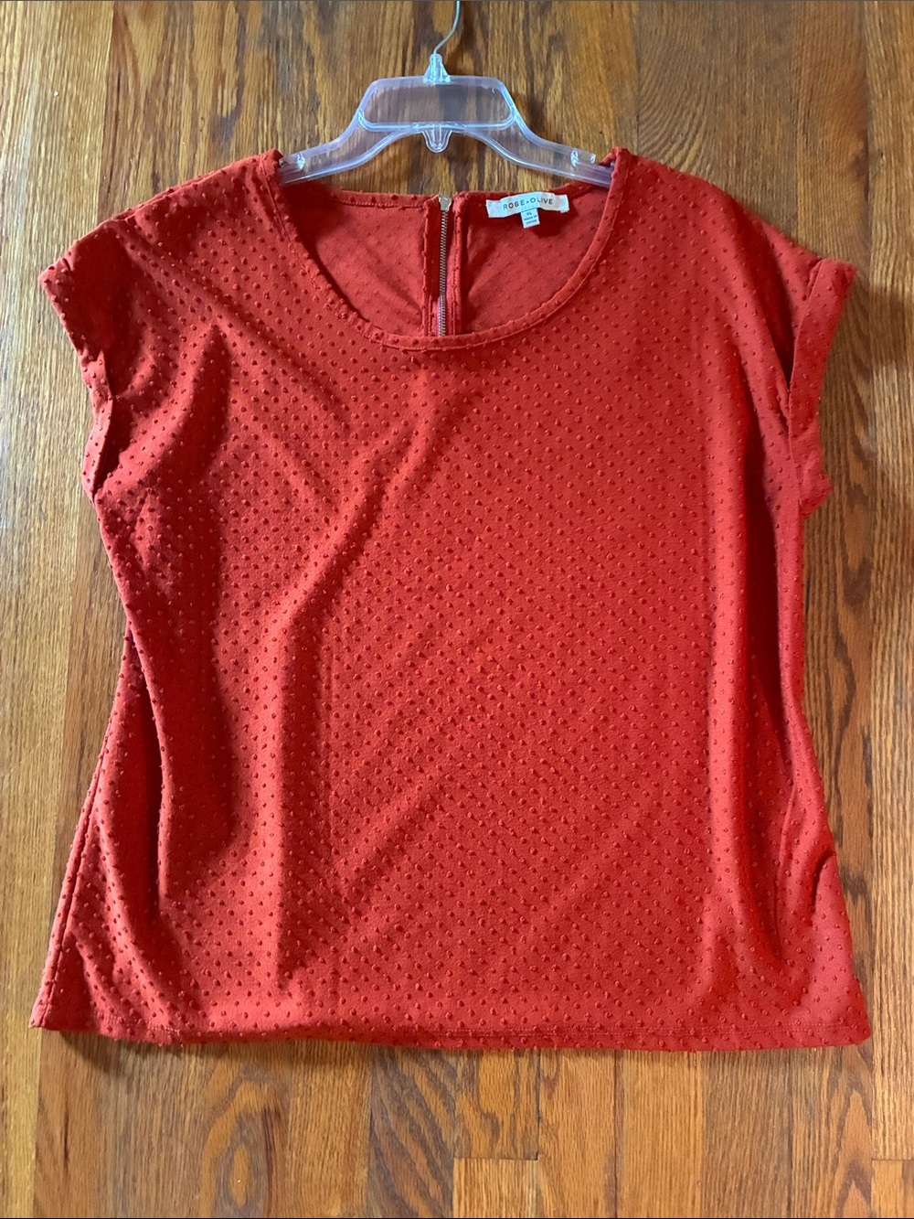 Rose + Olive orange polka dot textured top Size XL